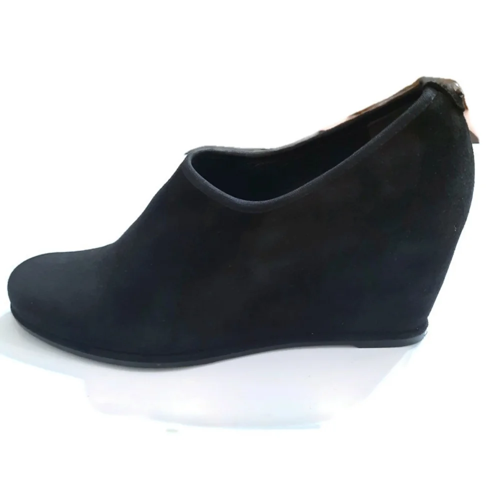 STUART WEITZMAN Hidden Wedge Bootie Stretch Suede Ankle Boot Heeled 9.5 N - Picture 2 of 12